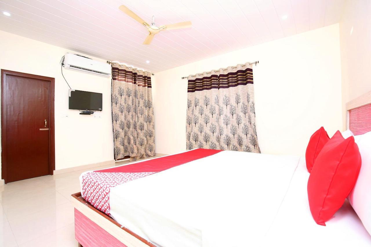 Oyo Flagship Armaan Resort Shāhpur Exterior foto