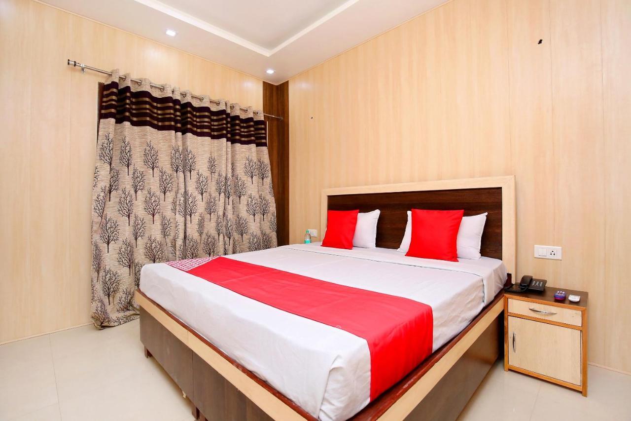 Oyo Flagship Armaan Resort Shāhpur Exterior foto