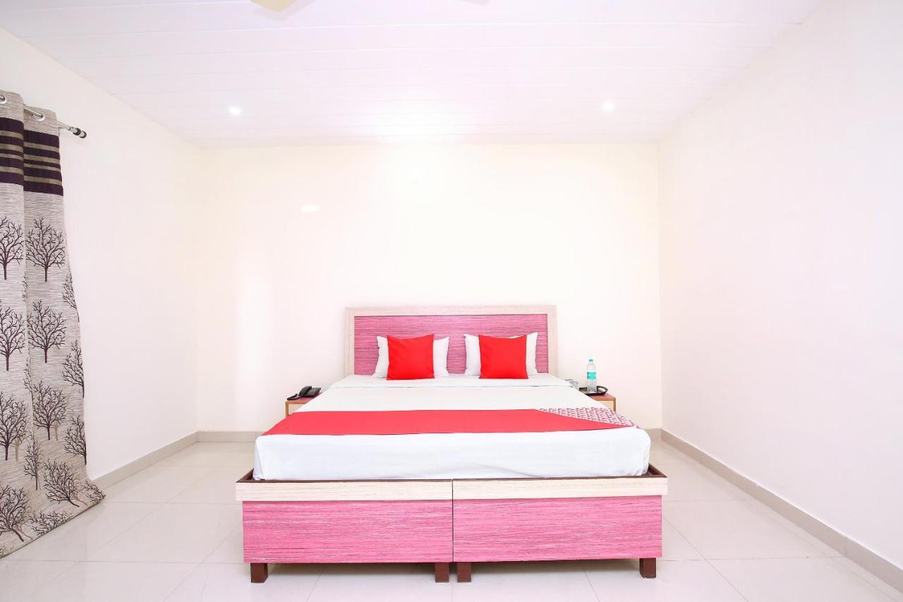 Oyo Flagship Armaan Resort Shāhpur Exterior foto