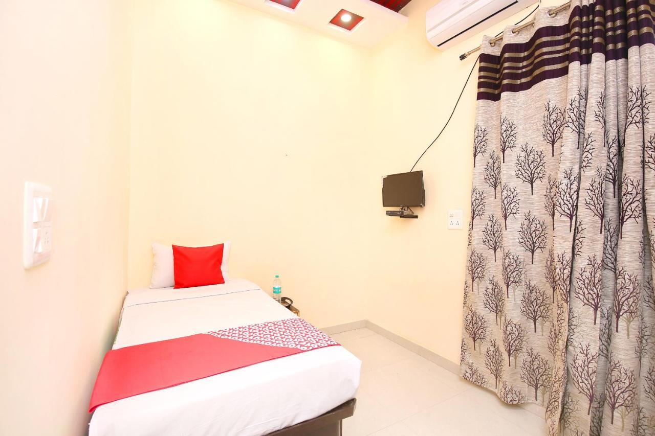 Oyo Flagship Armaan Resort Shāhpur Exterior foto
